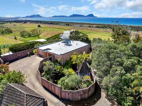 76 Mountfield Road, Waipu
