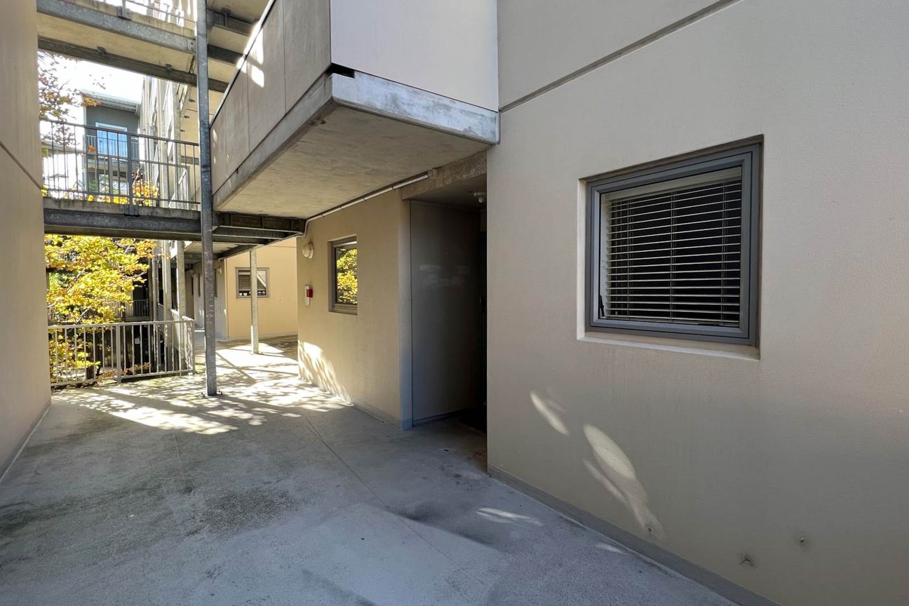 VERY SPACIOUS- VERY AFFORDABLE - Więcej