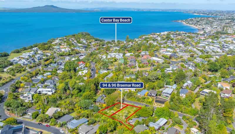 94 & 96 Braemar Road, Castor Bay