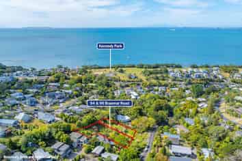 94 & 96 Braemar Road, Castor Bay