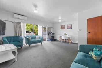 6/4 Shaw Street, Sandringham