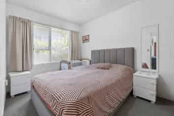 6/4 Shaw Street, Sandringham