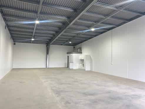 Own & Occupy - Near New Commercial Unit