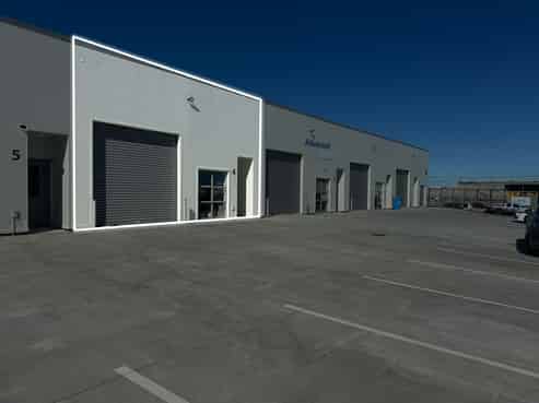 Own & Occupy - Near New Commercial Unit