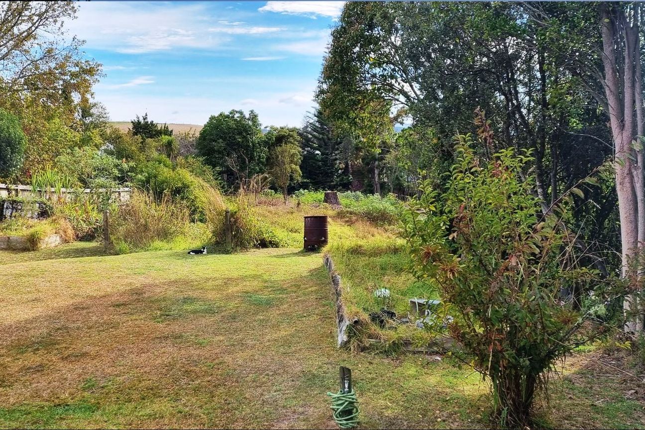 MORE THAN JUST A HOME, PRICED TO SELL $475,000 on 3.870 m² - Widok 3