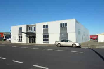 Warehouse office building in Feiling CBD