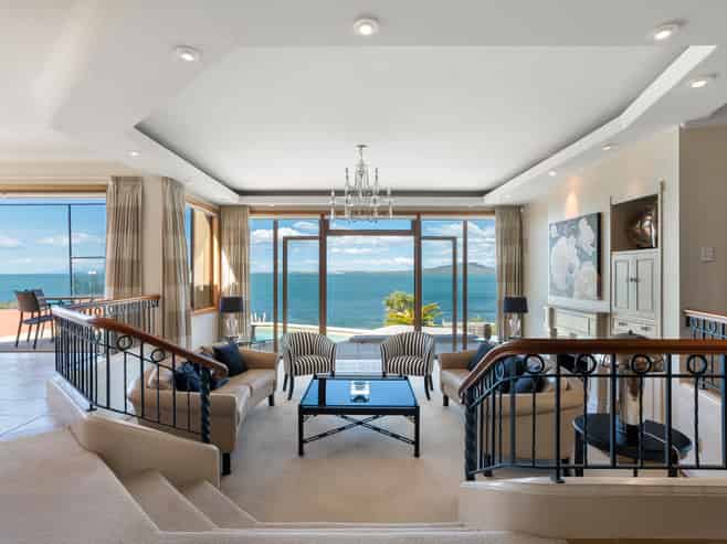 207 Beach Road, Campbells Bay