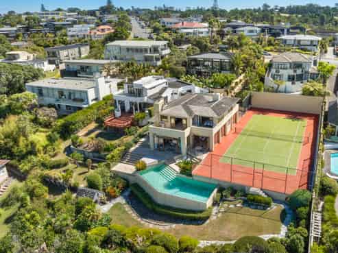 207 Beach Road, Campbells Bay