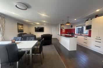 Multi-income property in central location