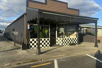 Multi-income property in central location
