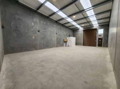 Brand new industrial units  - 83 - 325 sq m