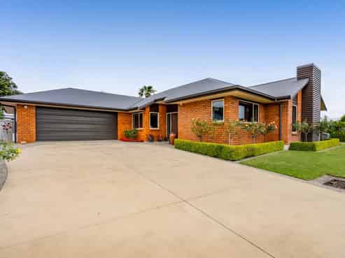 7 Portland Drive, Highlands Park