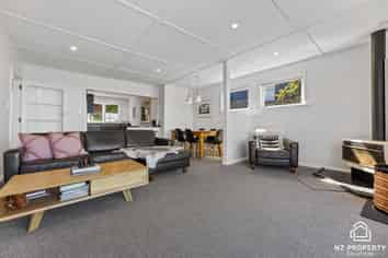 24 Seaview Terrace, Kew