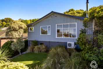 24 Seaview Terrace, Kew