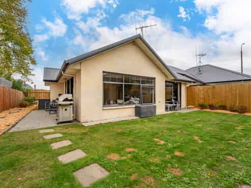 1A Lisava Avenue, Seaview