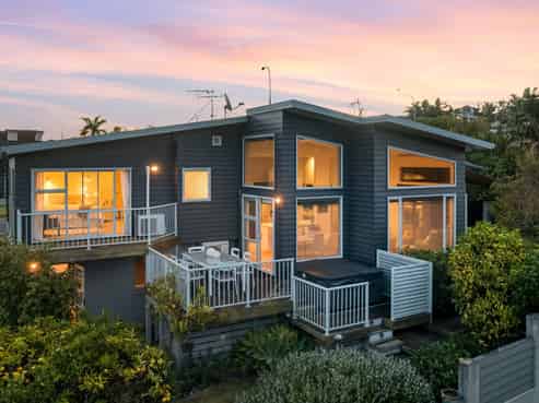 60 Chesterfield Way, Orewa