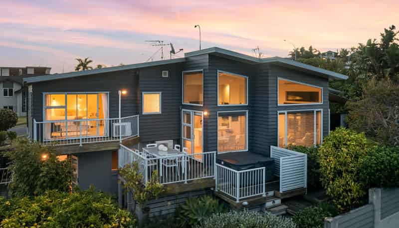 60 Chesterfield Way, Orewa