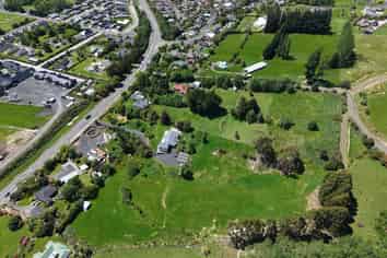 6 Braeside, East Taieri