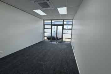 Quality affordable office with car park