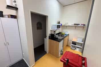 Quality affordable office with car park