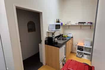 Quality affordable office with car park