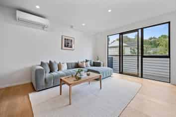 10 Meadowbank Road, Meadowbank