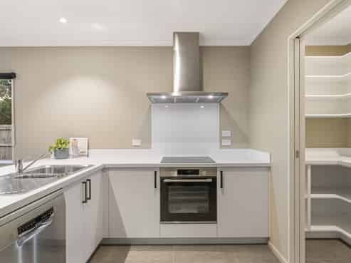 6 Carrick Robertson Place, Waihi