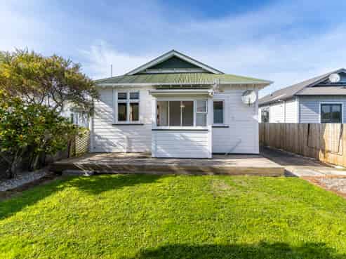 31 Botha Street, Tainui