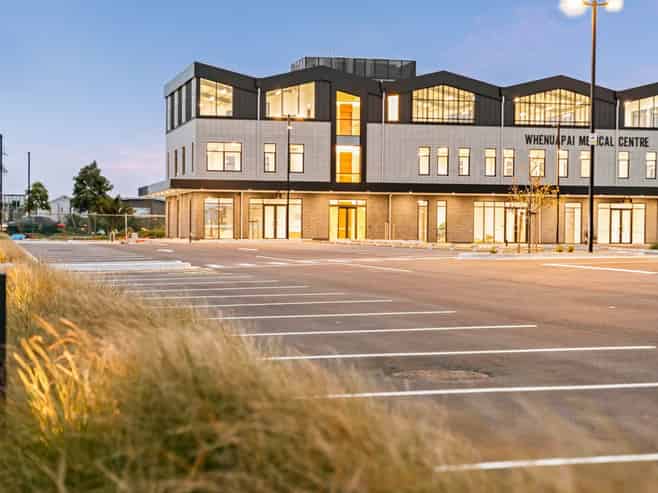 BRAND NEW MEDICAL AND COMMERCIAL CENTRE
