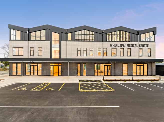 BRAND NEW MEDICAL AND COMMERCIAL CENTRE
