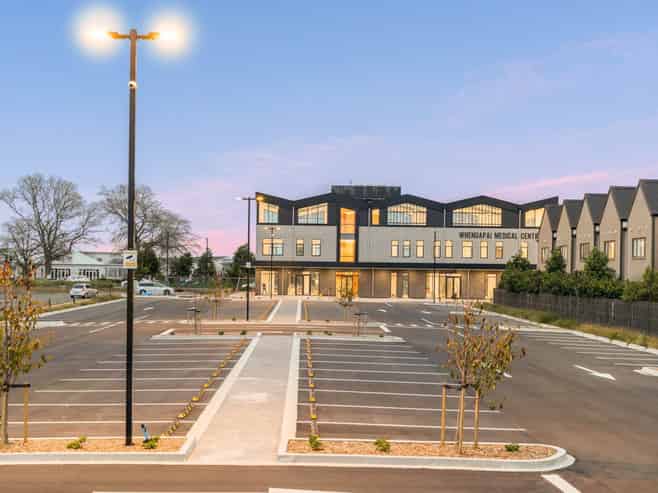 BRAND NEW MEDICAL AND COMMERCIAL CENTRE
