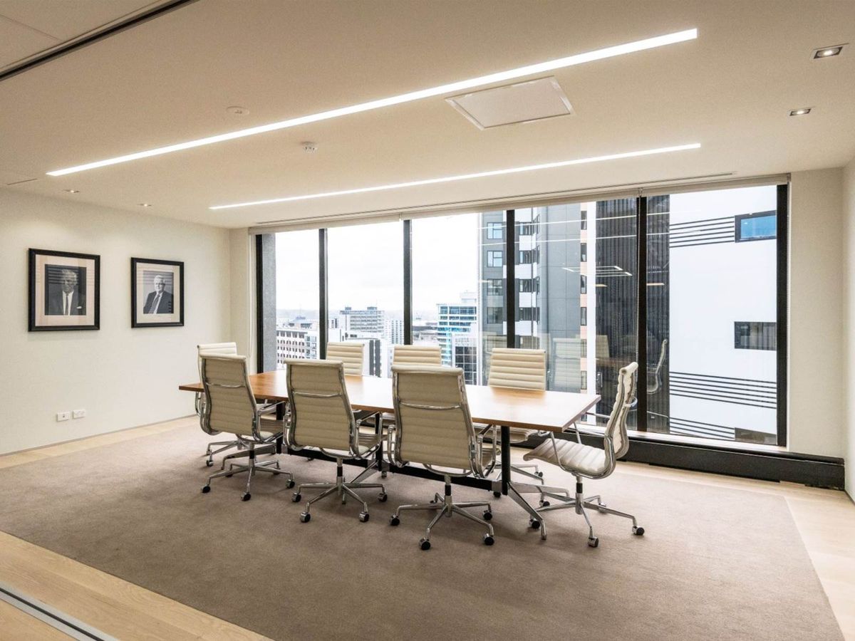 COST EFFECTIVE OFFICE SPACE – další