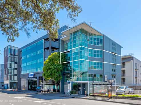 City Fringe Commercial Office Space with Carparking!