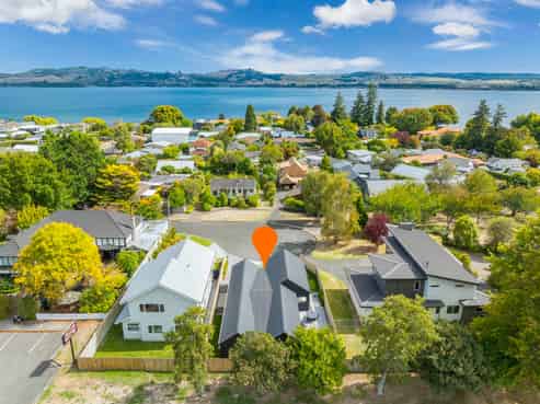 47 Charles Crescent, Rainbow Point