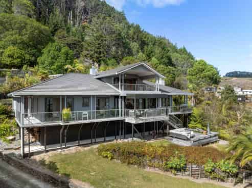 1200 Hikuai Settlement Road, Pauanui