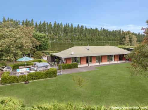 163 Mchughs Road, Swannanoa