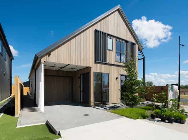 2  Coopworth Road, Karaka