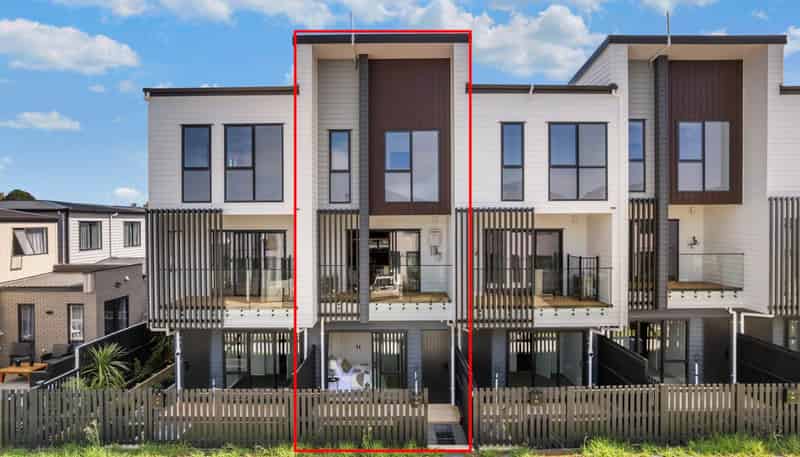 7B Coast Garden Drive, Hobsonville