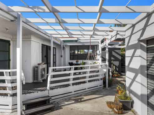 85 River Road, Kawerau