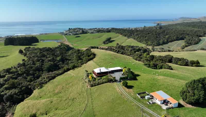 61 Tinico Road, Kaka Point