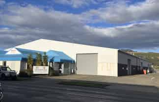 Port Nelson Warehouse / Workshop