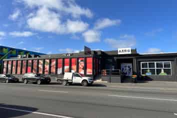 100 - 1200m2* -Tuam Street  