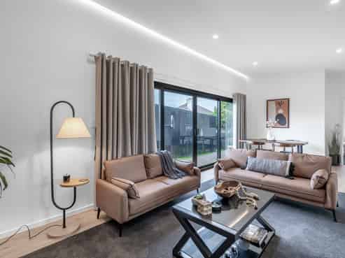 39 Jenkin Street, Strathern