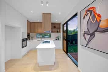 3&4/1 Montana Avenue, Murrays Bay