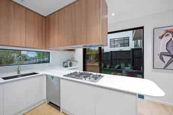 3&4/1 Montana Avenue, Murrays Bay