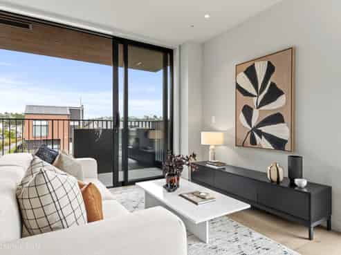Solid Yields in a Premium Location - 6x1 bed units