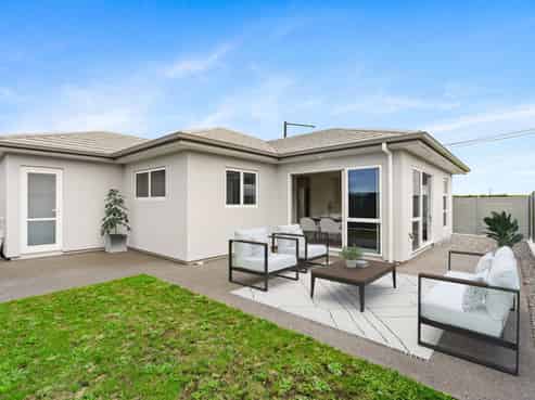 102 Eriksen Road, Te Awa
