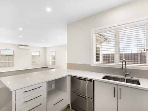102 Eriksen Road, Te Awa