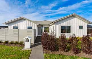 102 Eriksen Road, Te Awa