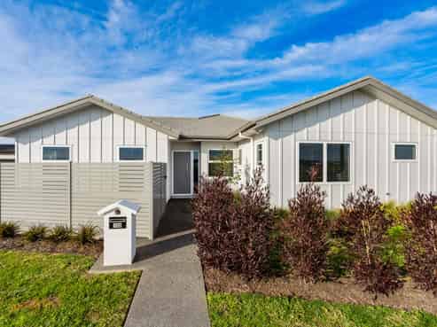 102 Eriksen Road, Te Awa